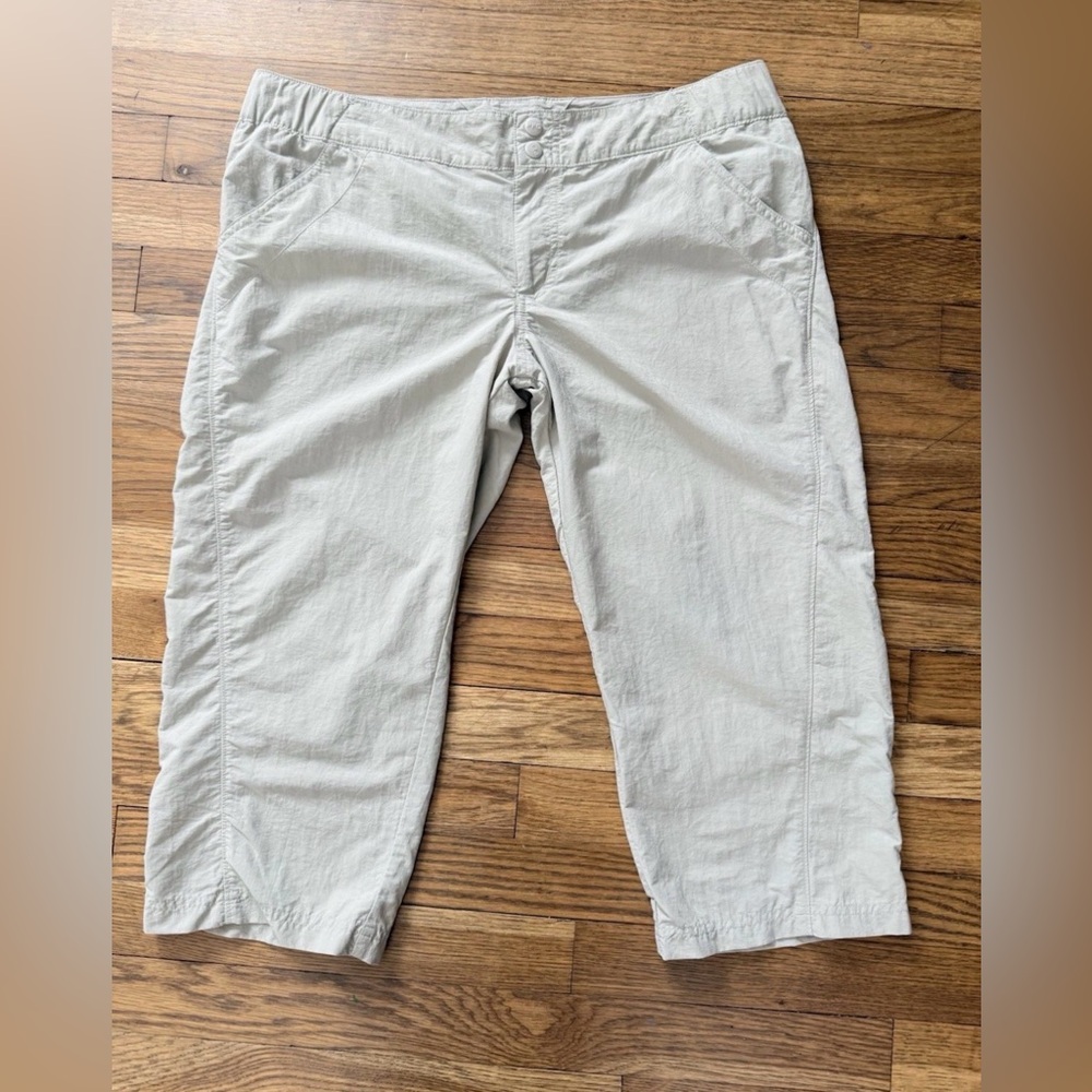 Columbia PFG performance fishing gear cropped tan pants M